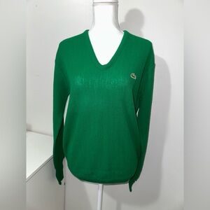 Green long sleeve sweater